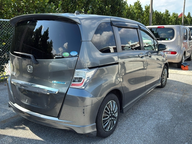 HONDA FREED 2013
