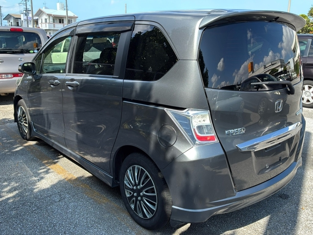HONDA FREED 2013
