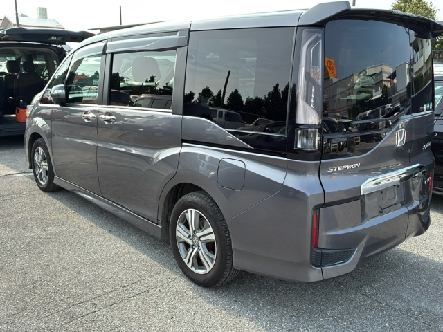HONDA STEP WAGON 2021