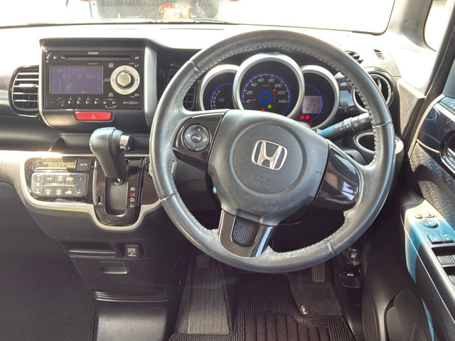 HONDA N BOX 2013