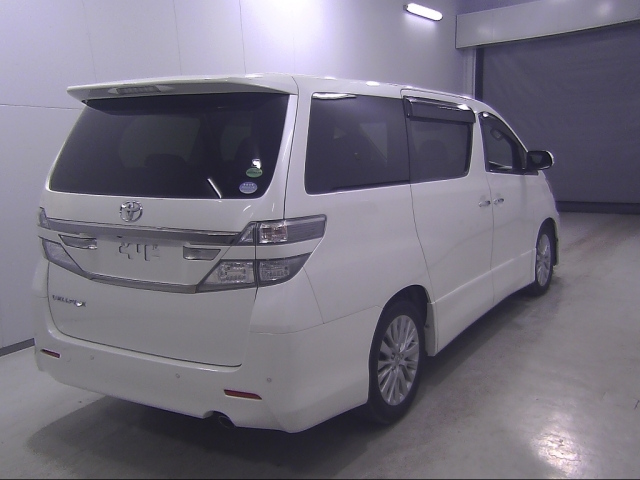 TOYOTA VELLFIRE 2012