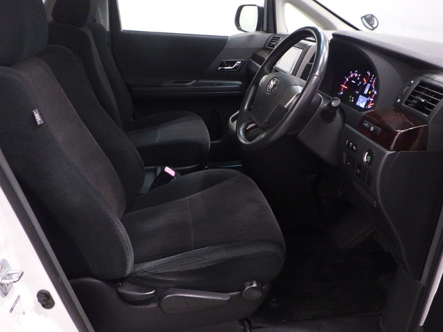 TOYOTA VELLFIRE 2012