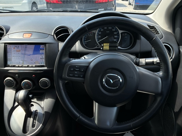 MAZDA DEMIO 2013