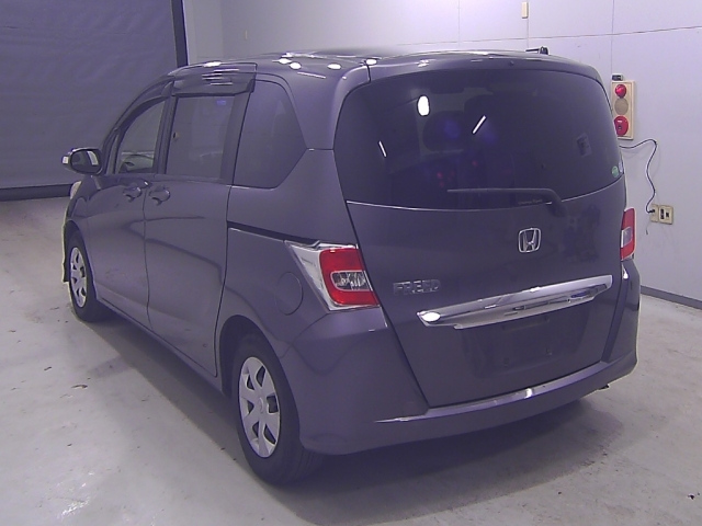 HONDA FREED 2015