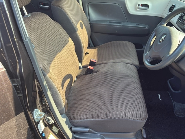 SUZUKI MRWAGON 2011