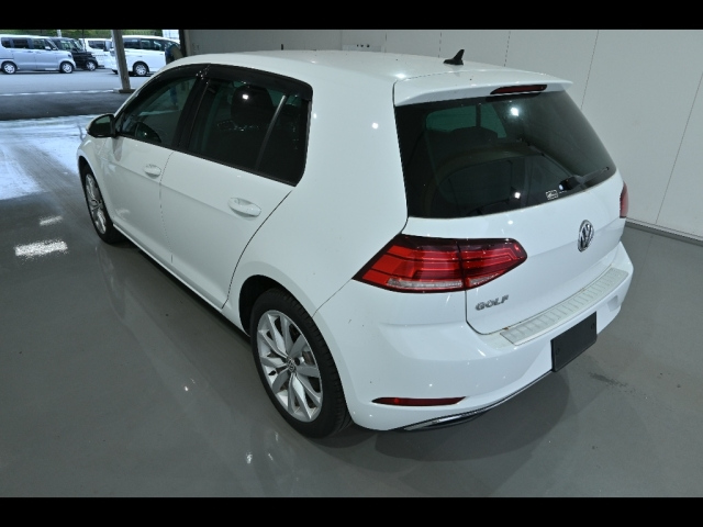 VOLKSWAGEN GOLF 2018