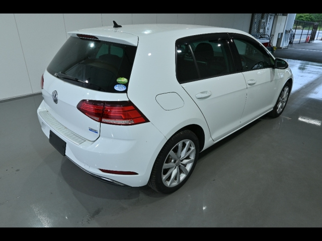 VOLKSWAGEN GOLF 2018