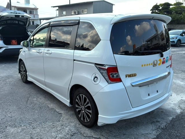 HONDA FREED 2014