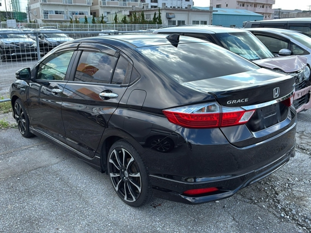 HONDA GRACE 2015