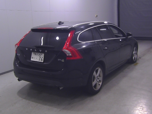 VOLVO V60 2012