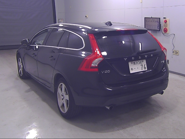 VOLVO V60 2012