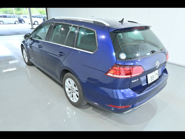 VOLKSWAGEN GOLF VARIANT 2017