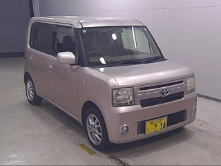 TOYOTA PIXIS SPACE 2012