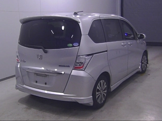 HONDA FREED 2012