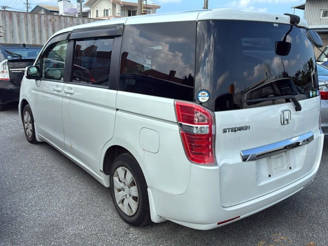 HONDA STEP WAGON 2012