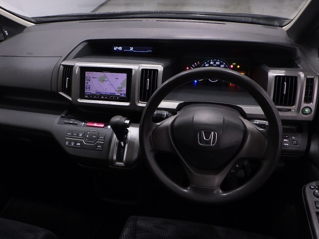 HONDA STEP WAGON 2013