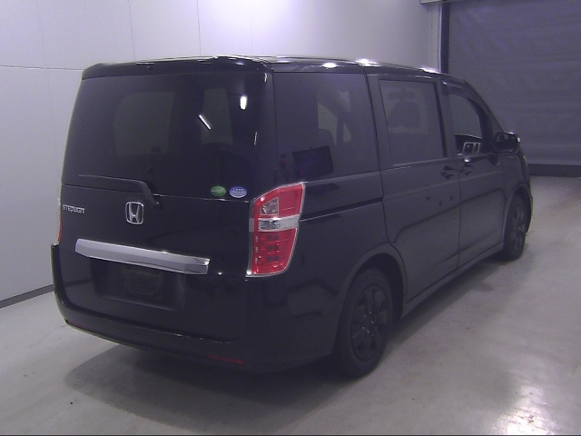 HONDA STEP WAGON 2013