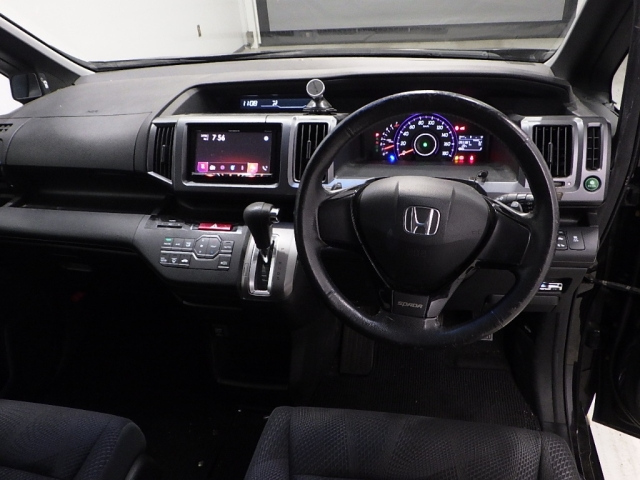 HONDA STEP WAGON 2010