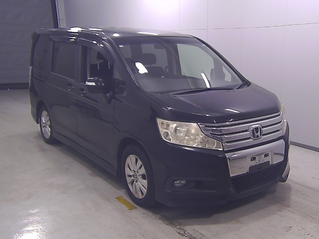 HONDA STEP WAGON 2010