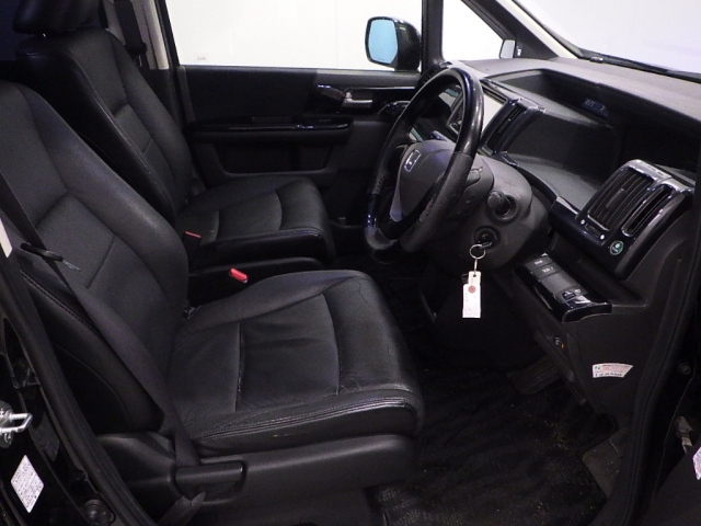 HONDA STEP WAGON 2013