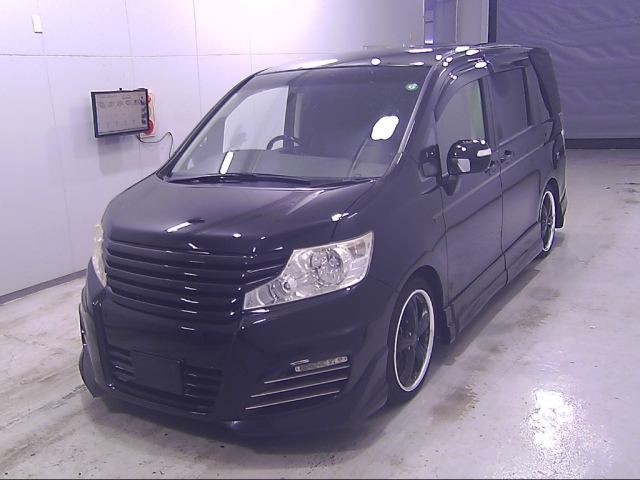 HONDA STEP WAGON 2013