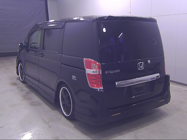 HONDA STEP WAGON 2013