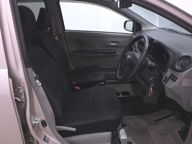 DAIHATSU MIRA E S 2016