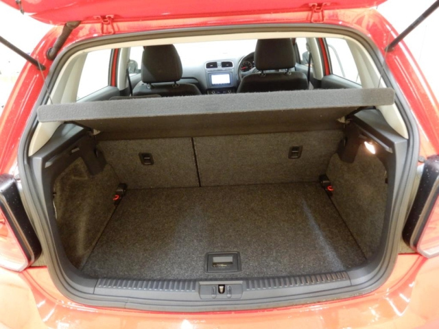 VOLKSWAGEN CROSS POLO 2012