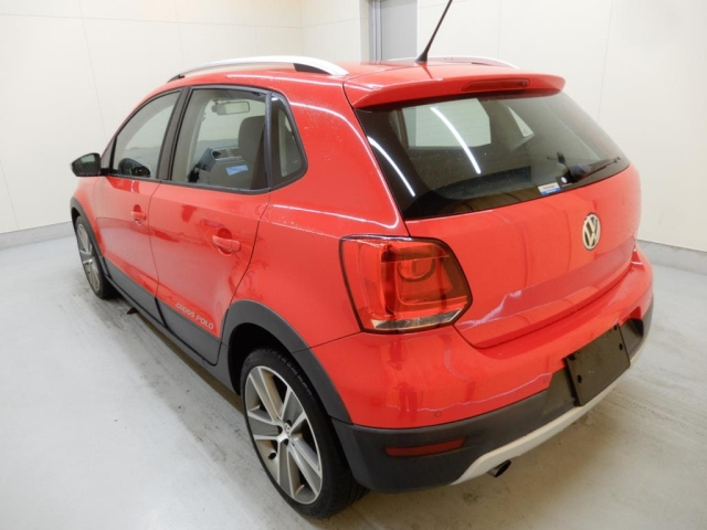 VOLKSWAGEN CROSS POLO 2012