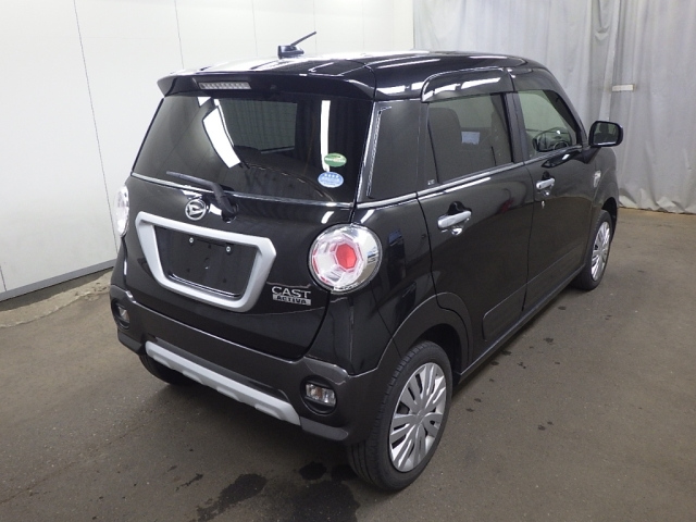 DAIHATSU CAST 2018