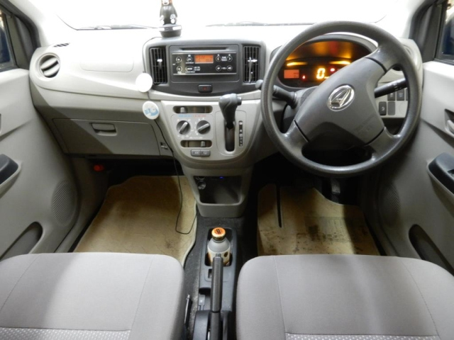 DAIHATSU MIRA E S 2014