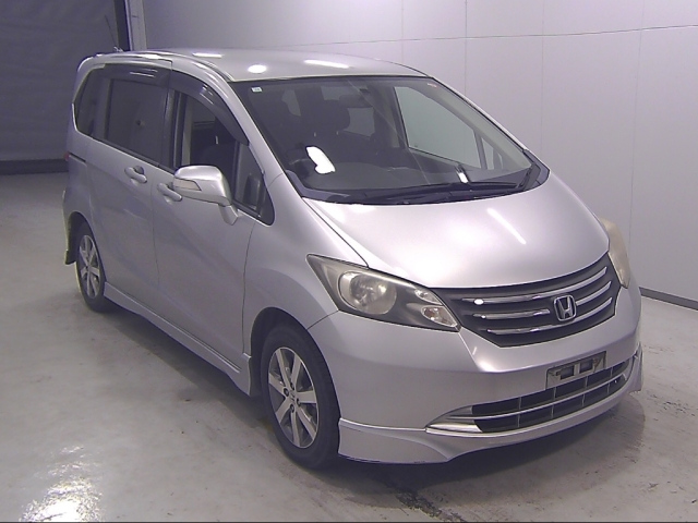 HONDA FREED 2008