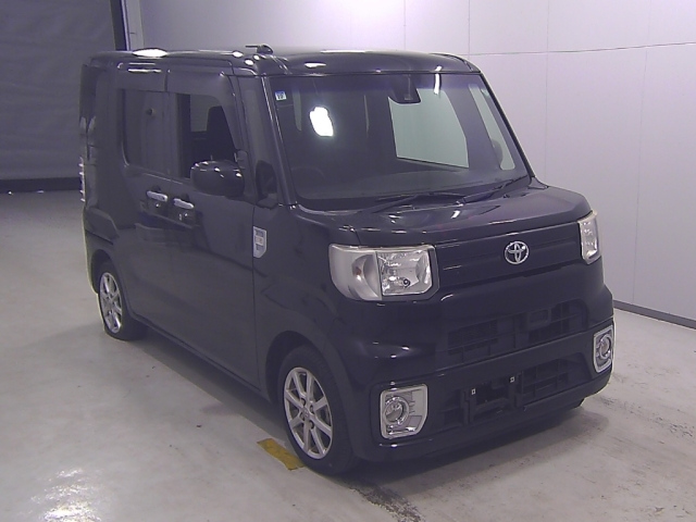 TOYOTA PIXIS MEGA 2017