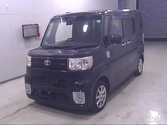 TOYOTA PIXIS MEGA 2017