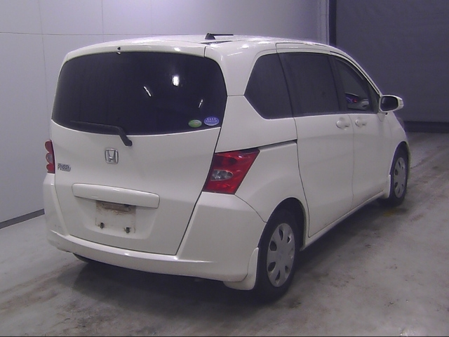 HONDA FREED 2010