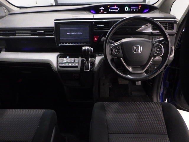 HONDA STEP WAGON 2016