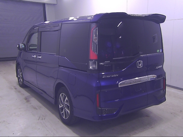 HONDA STEP WAGON 2016