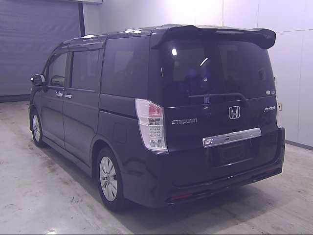 HONDA STEP WAGON 2012