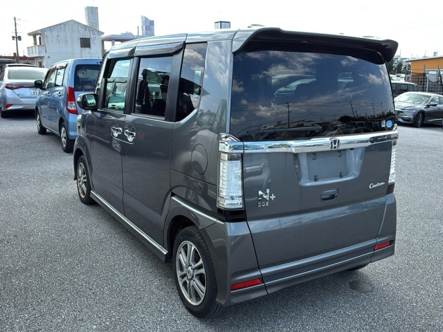 HONDA N BOX PLUS 2012