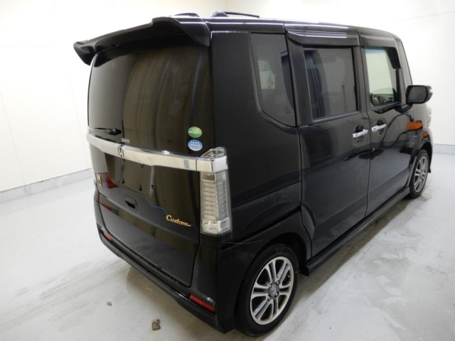 HONDA N BOX 2015