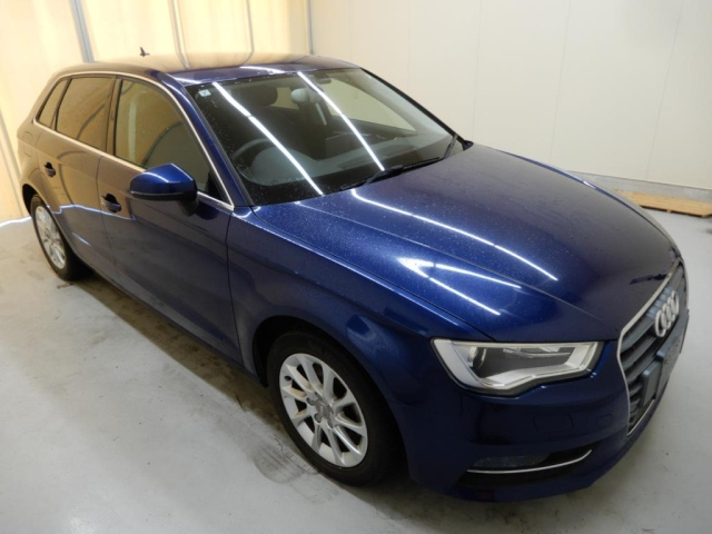 AUDI A3 2015