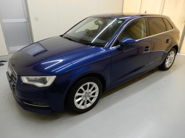 AUDI A3 2015