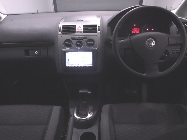 VOLKSWAGEN GOLF TOURAN 2008