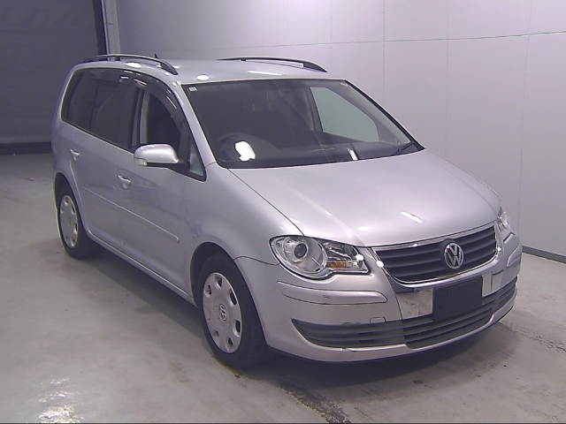 VOLKSWAGEN GOLF TOURAN 2008