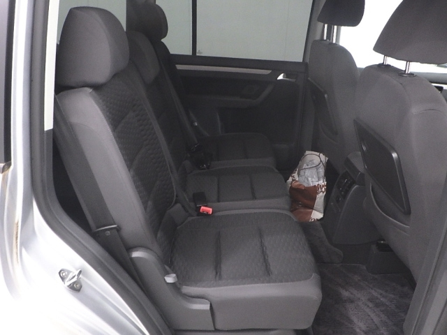 VOLKSWAGEN GOLF TOURAN 2008