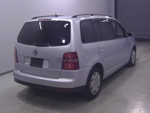 VOLKSWAGEN GOLF TOURAN 2008