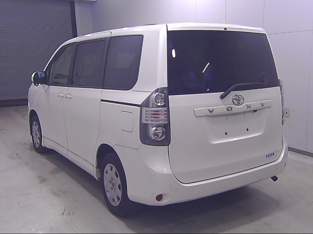TOYOTA VOXY 2008