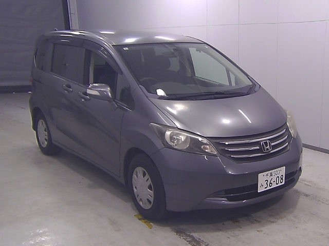 HONDA FREED 2009