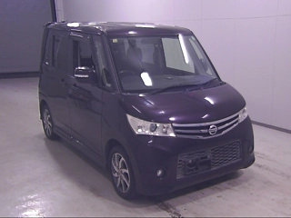 NISSAN ROOX 2012