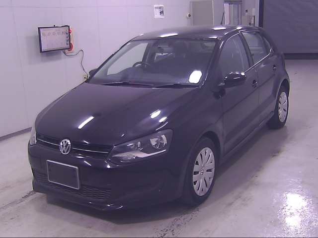 VOLKSWAGEN POLO 2012